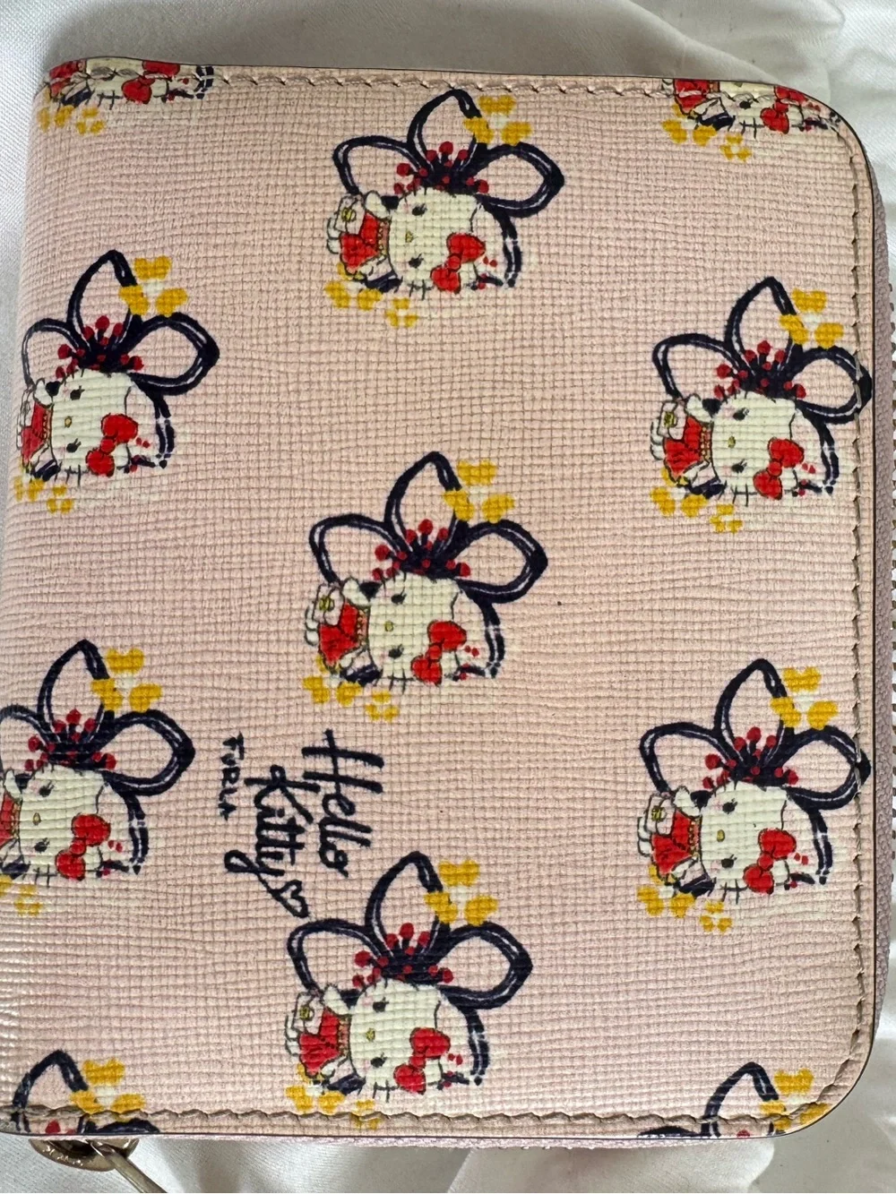 NWT Furla x Hello Kitty Limited Edition Floral Zip Wallet - Picture 4 of 8